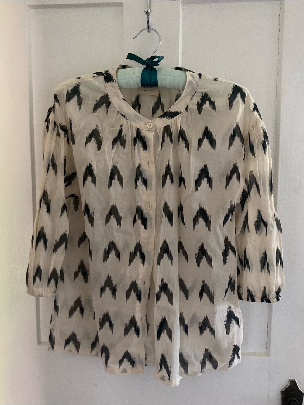 Tahari Cream and Black Ikat-Print Button Down Blouse